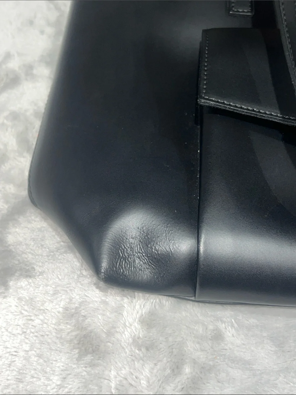 Carpisa Vera Pelle Black Genuine Leather Tote Bag Made in Italy Turtle Charm
